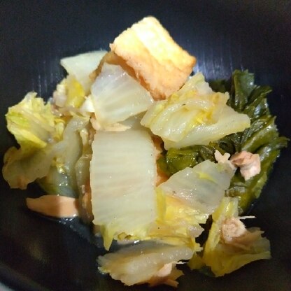レンジでくたっと白菜と厚揚げ。ツナも丸ごとで旨味がよく(*´-`)